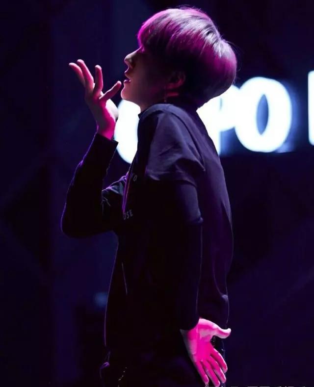 《创造101》王一博跳舞帅爆全场,网友:终于知