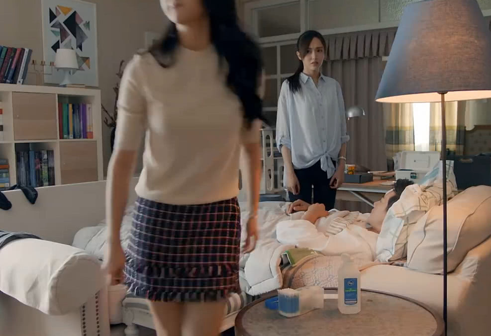 《归去来》爆笑穿帮镜头,谁偷换了缪盈的保时