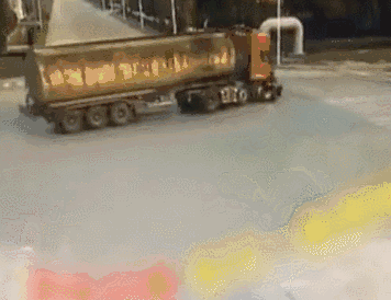 一组gif车祸动图:让您看看