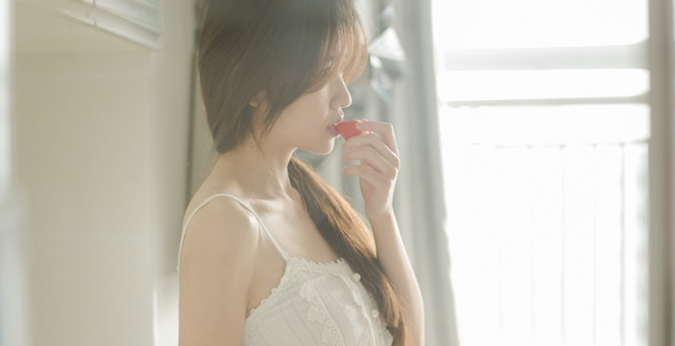 清纯美女释放正能量魅力温柔美女清晨甜蜜笑容写真集