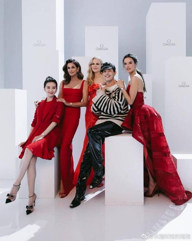 刘诗诗踩了个锥子亮相红毯,鞋跟简直不存在,