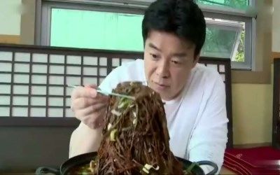 韩国美食家白宗元吃红薯藤引热议,农村的红薯