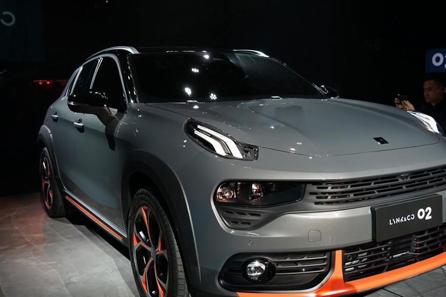 定位跨界轿跑SUV/对标马自达CX-4，终于等到领克02全球首发