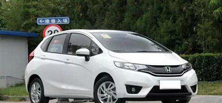 刚工作的年轻人适合开什么车