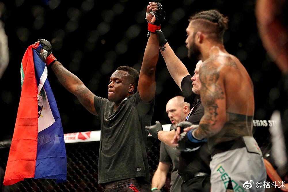 昨晚UFC新加坡站,获得5万美元红包选手有4位