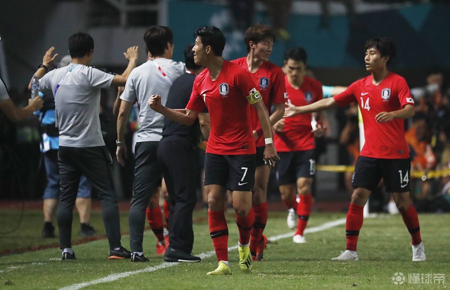 韩国亚运会决赛战胜日本夺冠 孙兴民免除兵役