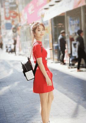 ̷���ϴ�������º��һ����, ����: ����Ů������ô��ѽ!