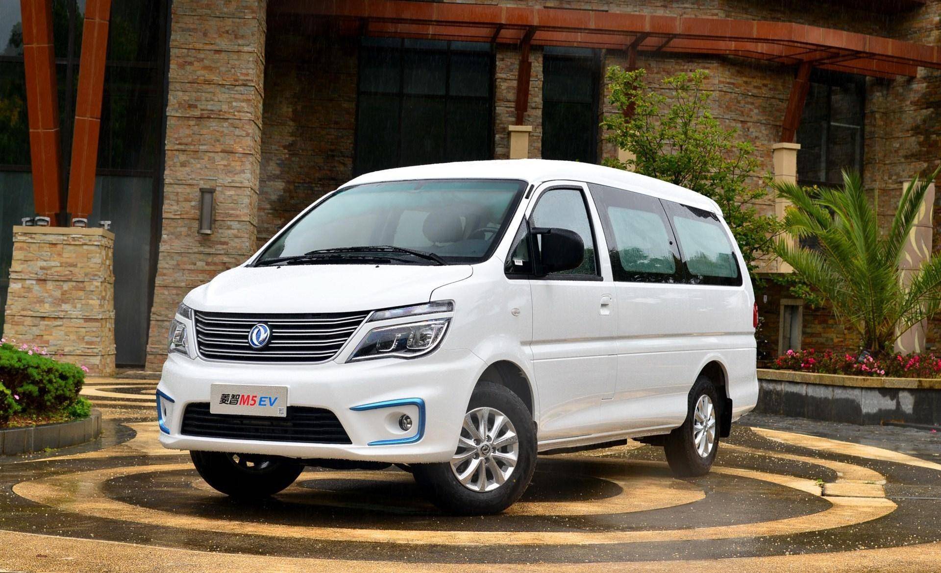 续航里程不再鸡肋,东风风行S50 EV、菱智M5 EV上市