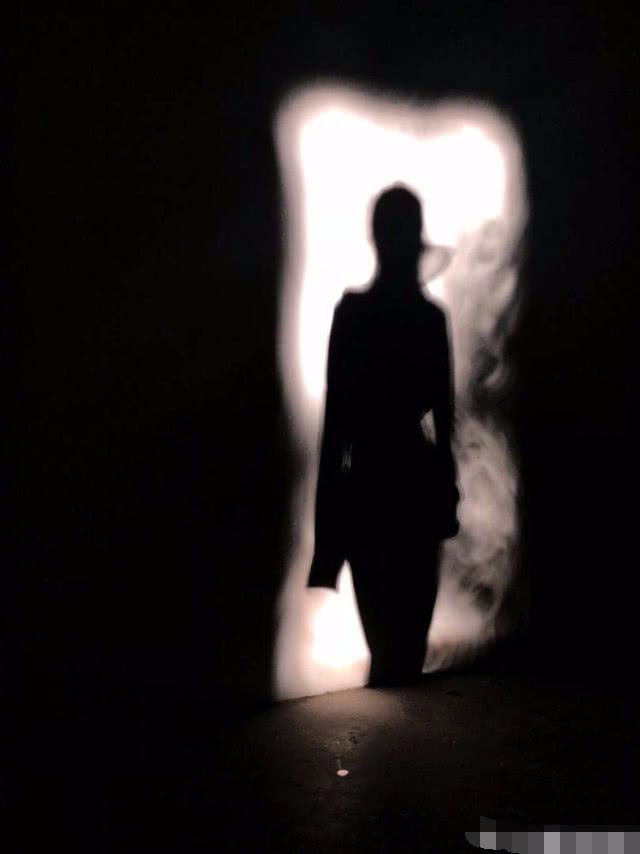 赵丽颖的下半年影视工作计划全封闭,《倾城》