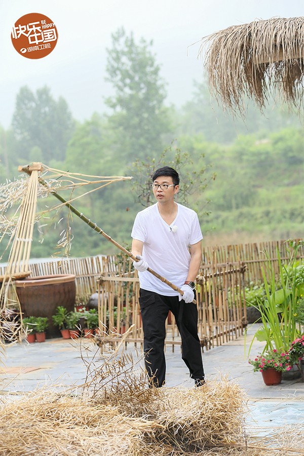 《向往的生活》周六加餐黄渤张艺兴要搞事何炅