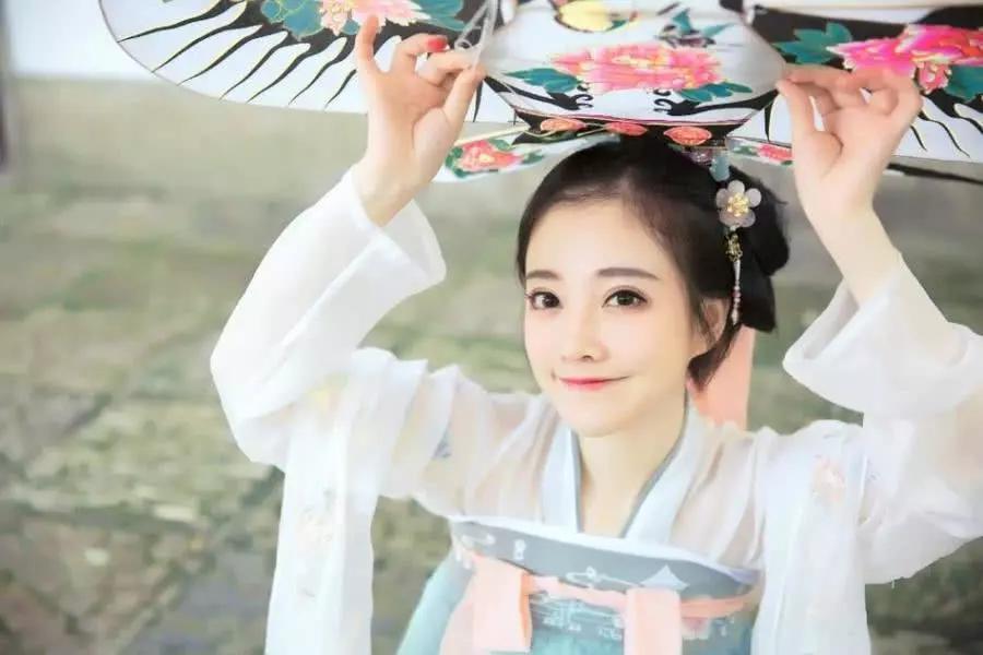 网络5大直播平台人气排名,快手垫底、斗鱼仅第