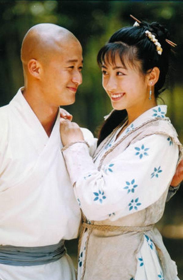 是曾和吴京合作演《少林武王》中的女主角.
