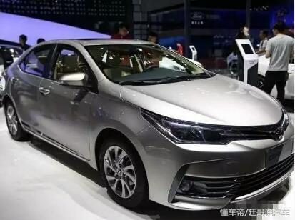 卡罗拉最新款车型, 外观酷似凯美瑞, 燃油非常的经济！