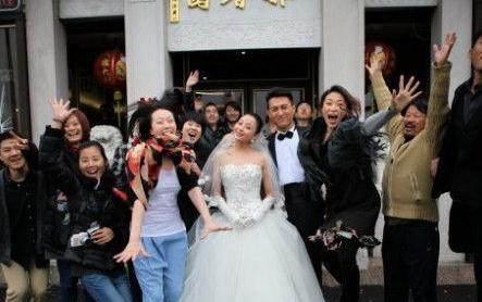 从懵懂少年到霸道总裁, 娶二婚老婆宠上天, 儿子长的比他还帅气