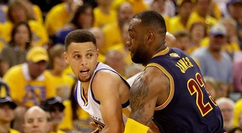 就在刚刚!勇士半场61-52胜骑士 MVP库里KO詹