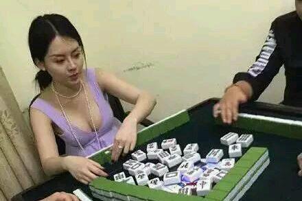 开100万宝马730的老板，他生活得就一定很好吗？