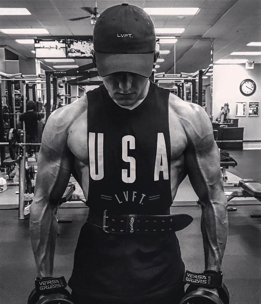 不想去健身房?那也不要放弃健身,教你在家就能