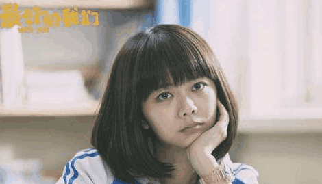 谭松韵穿长款大衣后变一米五, 网友: 矮个女生别这么穿呀!
