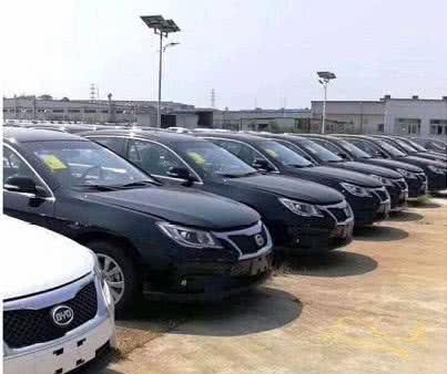 老款比亚迪汽车库存成灾，4S店：以前设计这车的应该拿去枪毙了
