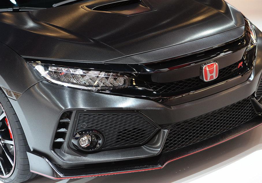 昂克赛拉和本田思域价格差不多 我该怎么选?