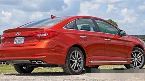 今年最强逆袭，索纳塔一改“屌丝”形象，强势革新！