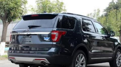 普拉多或被取代，起售价会在25万起，内饰让揽胜看到两眼发愣！