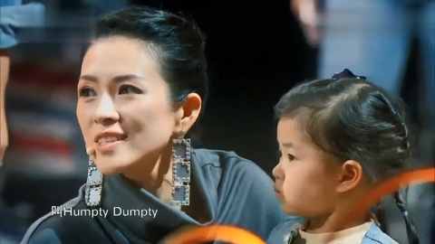 视频:章子怡称女儿爱唱爱表演醒醒继承爸妈优