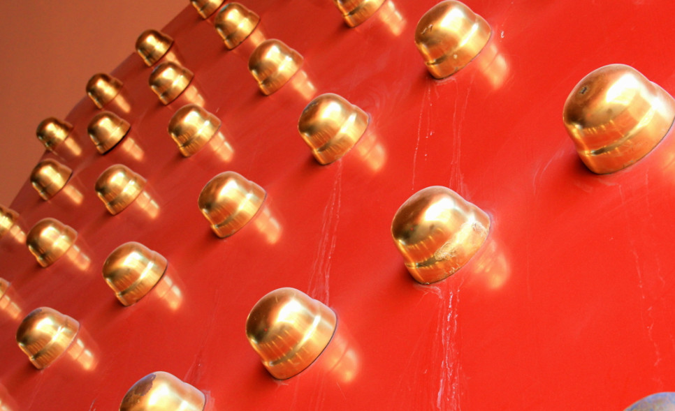 为何故宫的门钉不可乱摸,背后有什么讲究