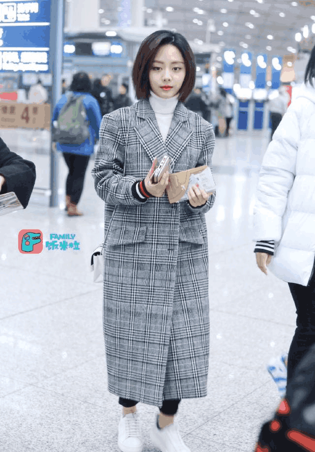 ̷���ϴ�������º��һ����, ����: ����Ů������ô��ѽ!