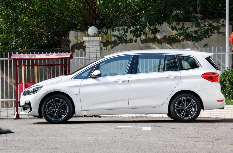 宝马mpv商务车7座价格,宝马mpv商务车7座 宝马也出7座mpv!比奥德赛便宜 比gl8大气,要在mpv领域