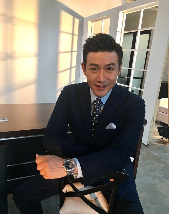 陆毅牙疼吃不了红烧肉, 网友表白: 胖了可爱瘦了