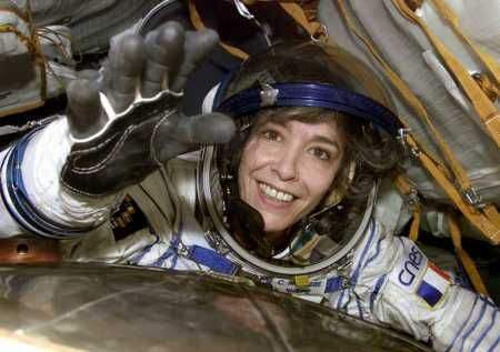 为什么女宇航员上太空前,一定要怀孕生孩子?不