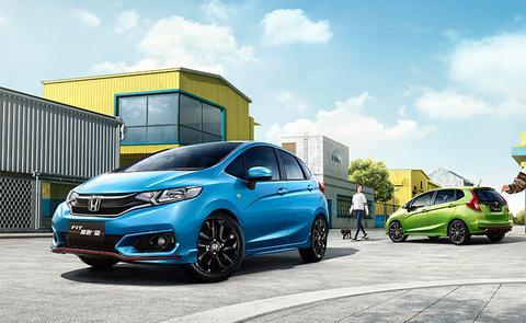 90后女司机的第一台车8万合资时尚小车推荐！6月8日大连星海车展