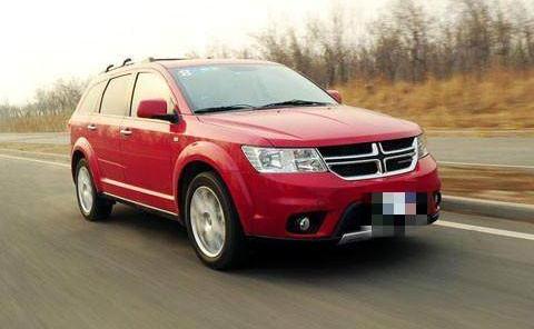 轴距2米89，2.0T全景天窗，这车真心拉风！