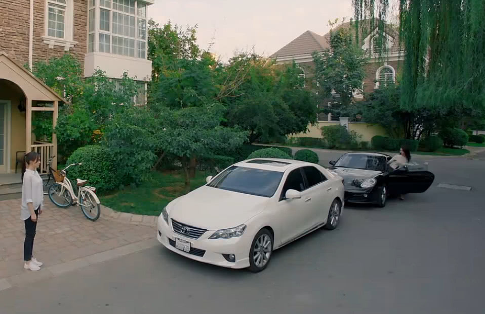 《归去来》爆笑穿帮镜头,谁偷换了缪盈的保时