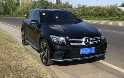 奔驰GLC对标宝马X3，豪华中型SUV谁是王者，我选择奔驰三叉星