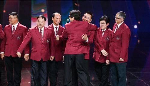 七小福现状:成龙尴尬!洪金宝仗义!元彪幸福!而