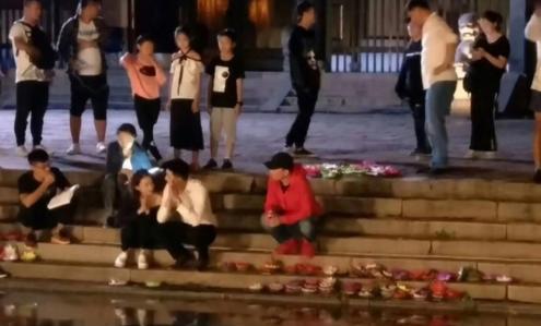 有吻戏? 《你和我的倾城时光》赵丽颖金瀚吻戏