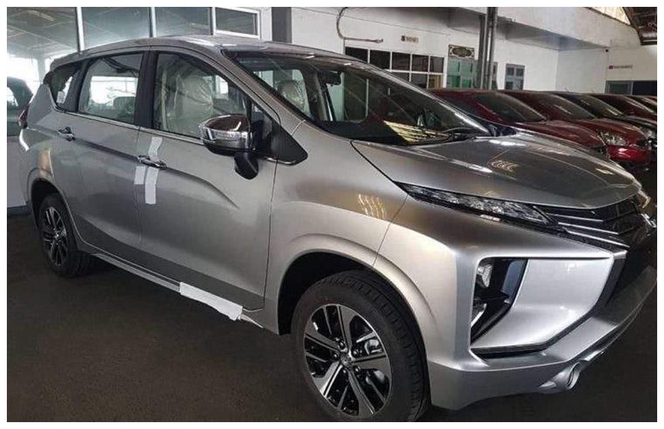 三菱终于生气了!新款跨界MPV比别克gl8大气大