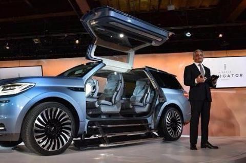 18款块头巨大的领航员浪漫而又极具现代感的车