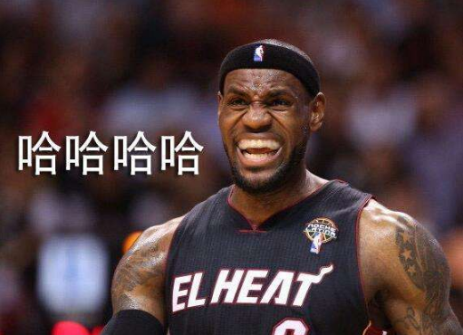 詹姆斯成为历史第四位,生涯季后赛砍10次至少