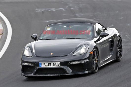 保时捷718 Boxster Spyder赛道测试图曝光 或2018年内亮相