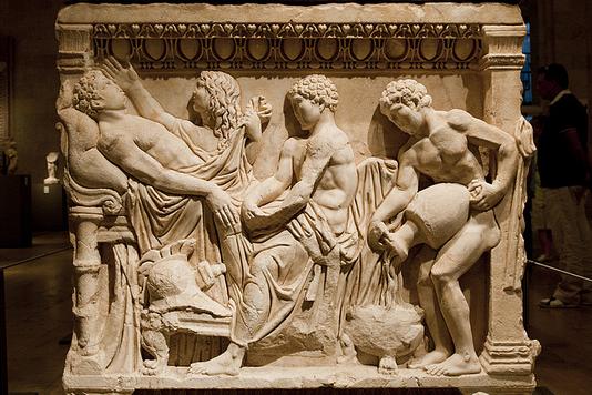 只有女人的国家会是什么样?来看看东西方神话