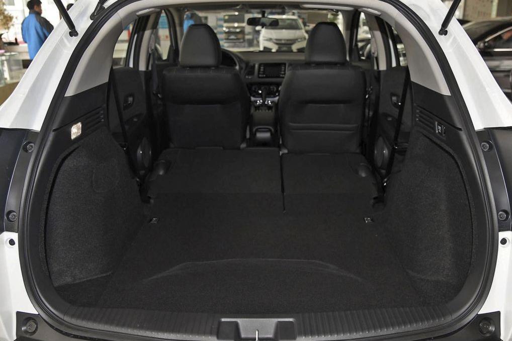 玩空间？汽车界还没有谁能玩的过它