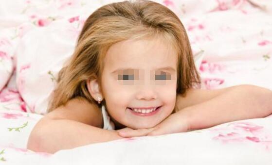 爸爸姓史,给女儿取了个有寓意的名字,上学几天