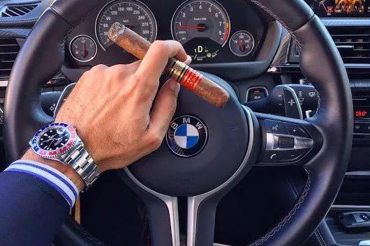 为什么男人都喜欢宝马和腕表？