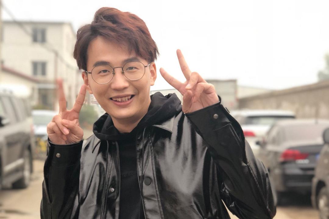 虎牙寒夜手撕毒纪,怒喷LOL玩家全是屌丝,更要命是'台图片