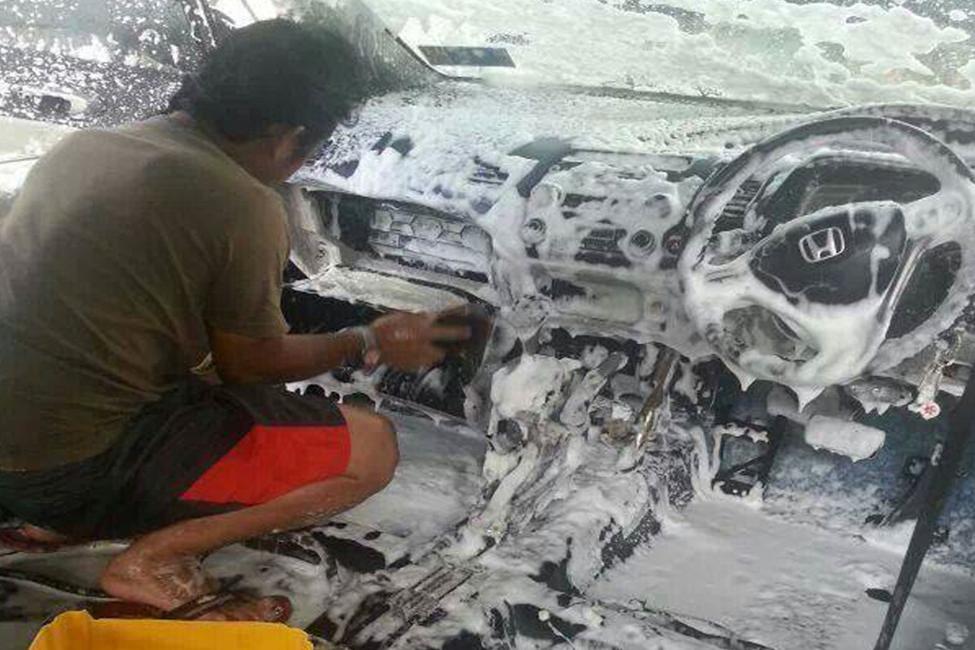 汽车上最脏的部位，比马桶都脏四倍，开到报废都不洗的大有人在