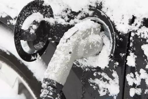 学会电动汽车正确的过冬姿势？续航里程不再是问题