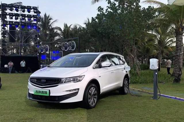 唯一一款搭载MHEV系统的MPV，油耗能省到什么程度？来测试一下